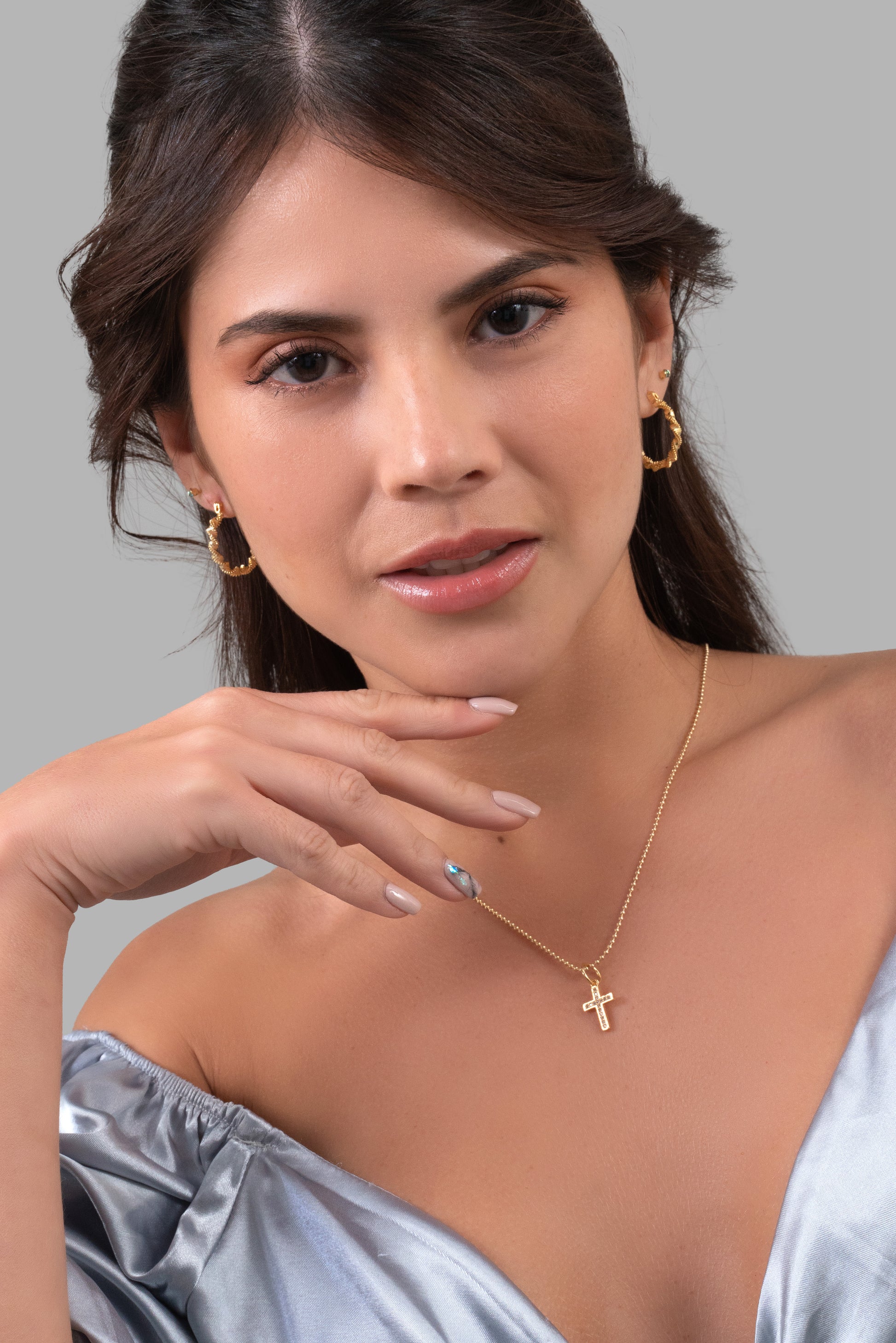 dije cruz circonias
