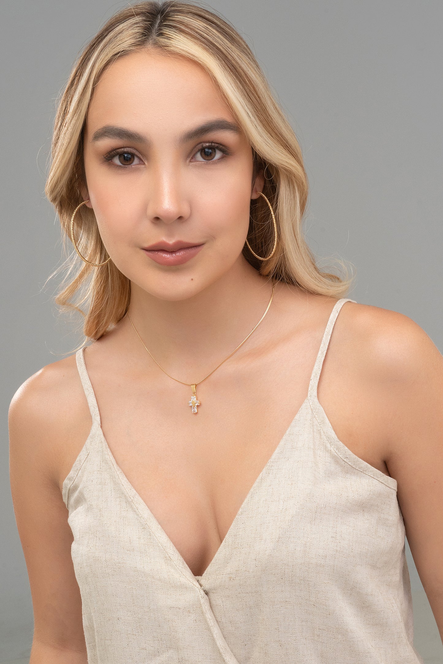 dije cruz swarovsky mini