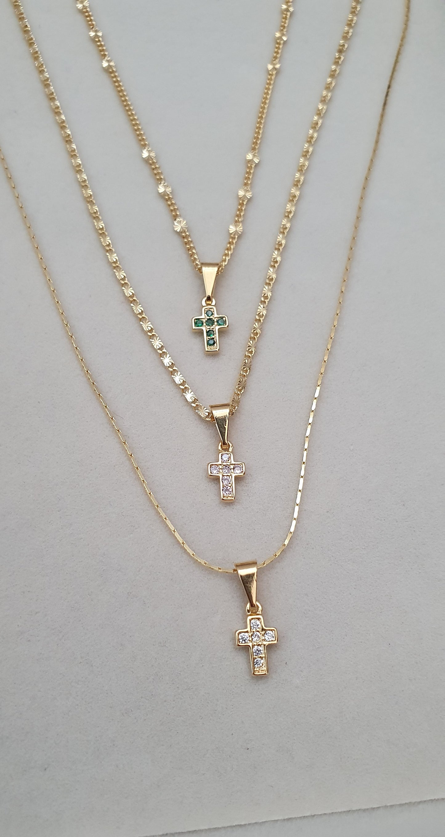 dije mini cruz circonias