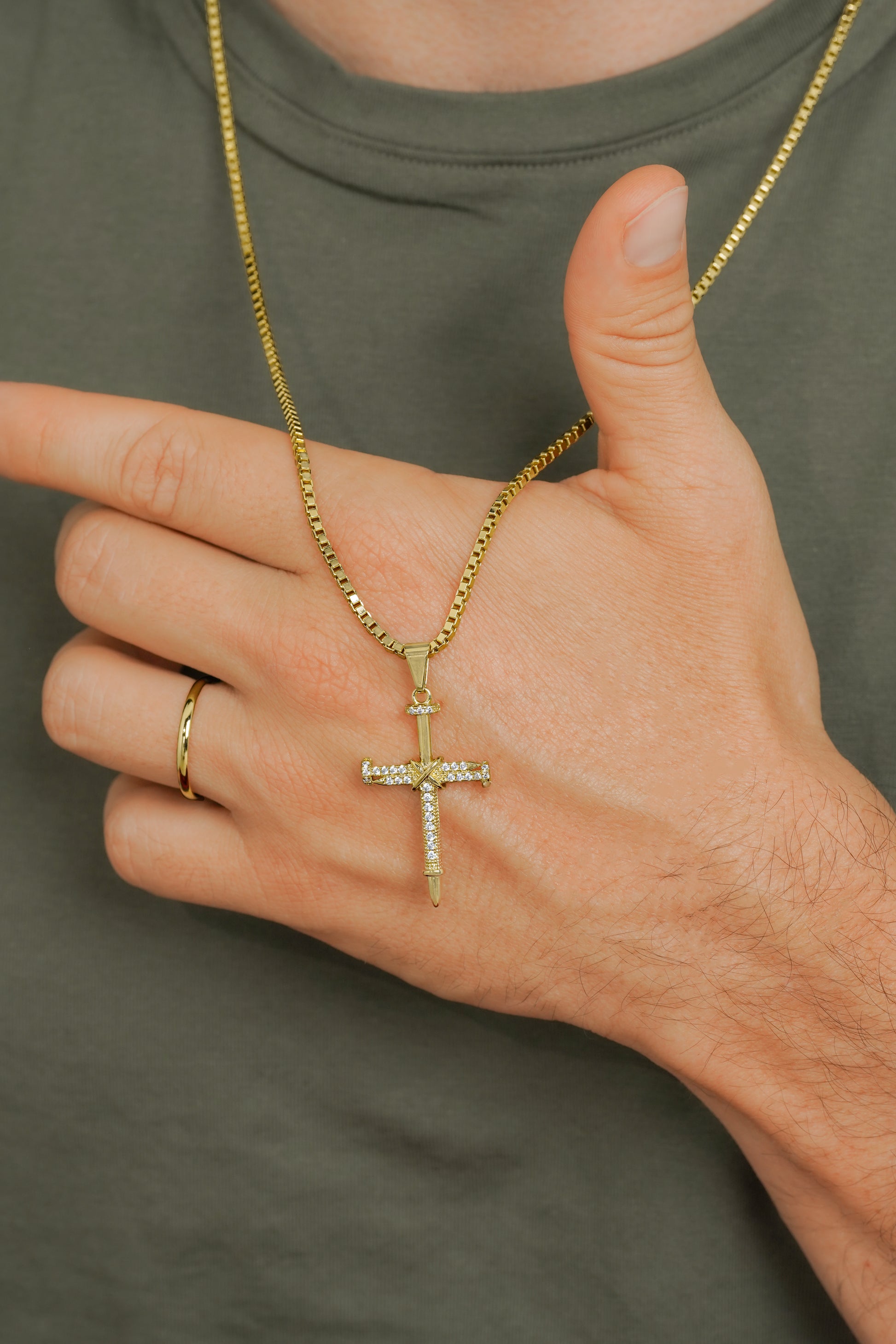 Dije cruz clavos circonias cristal