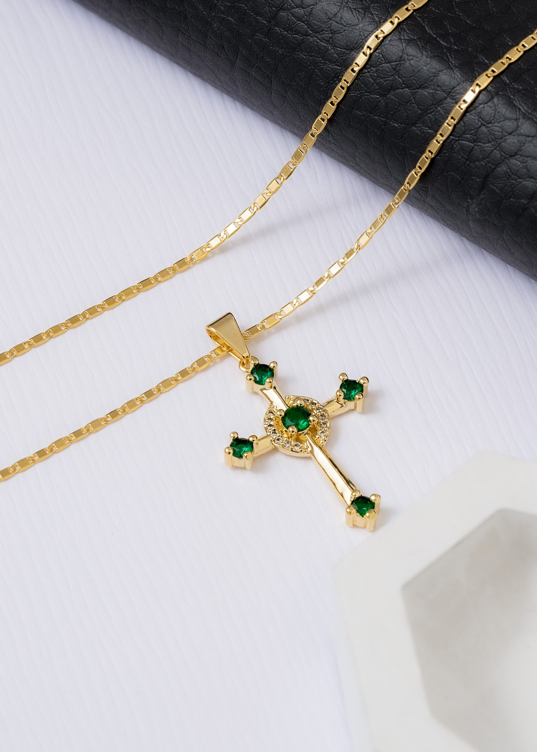 -D Emerald Love