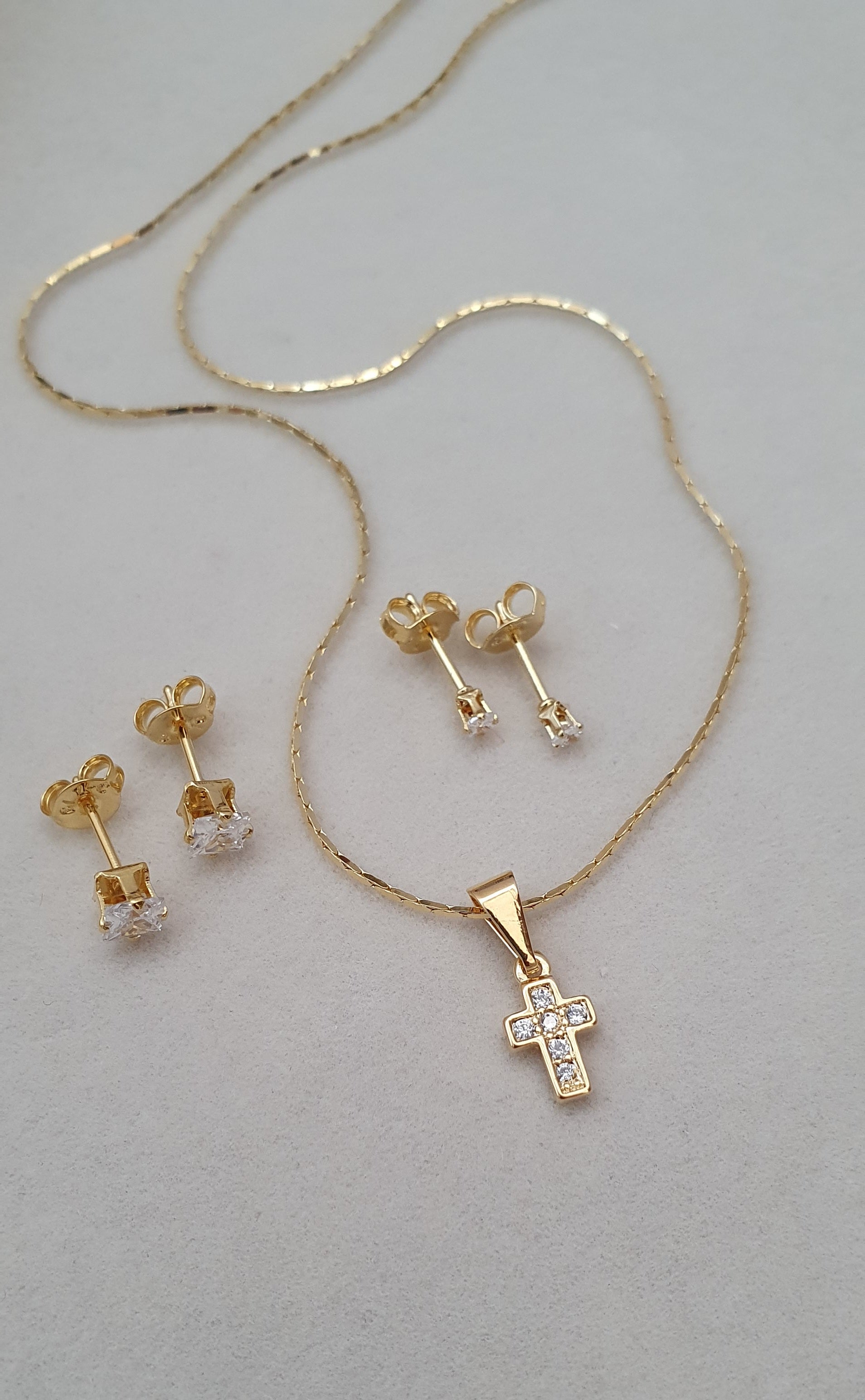 dije mini cruz circonias