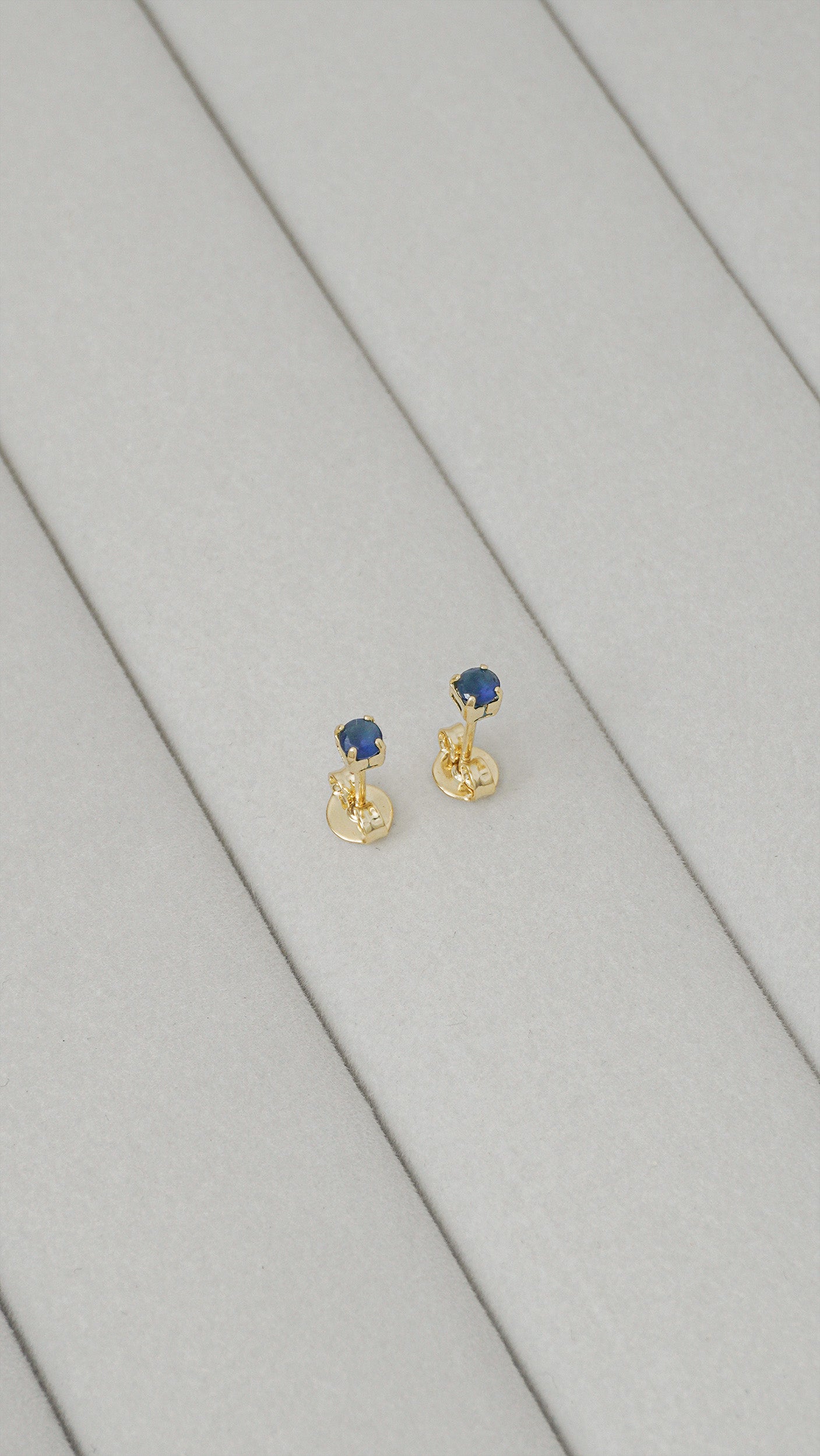areta circonias  azul caja 2.5mm