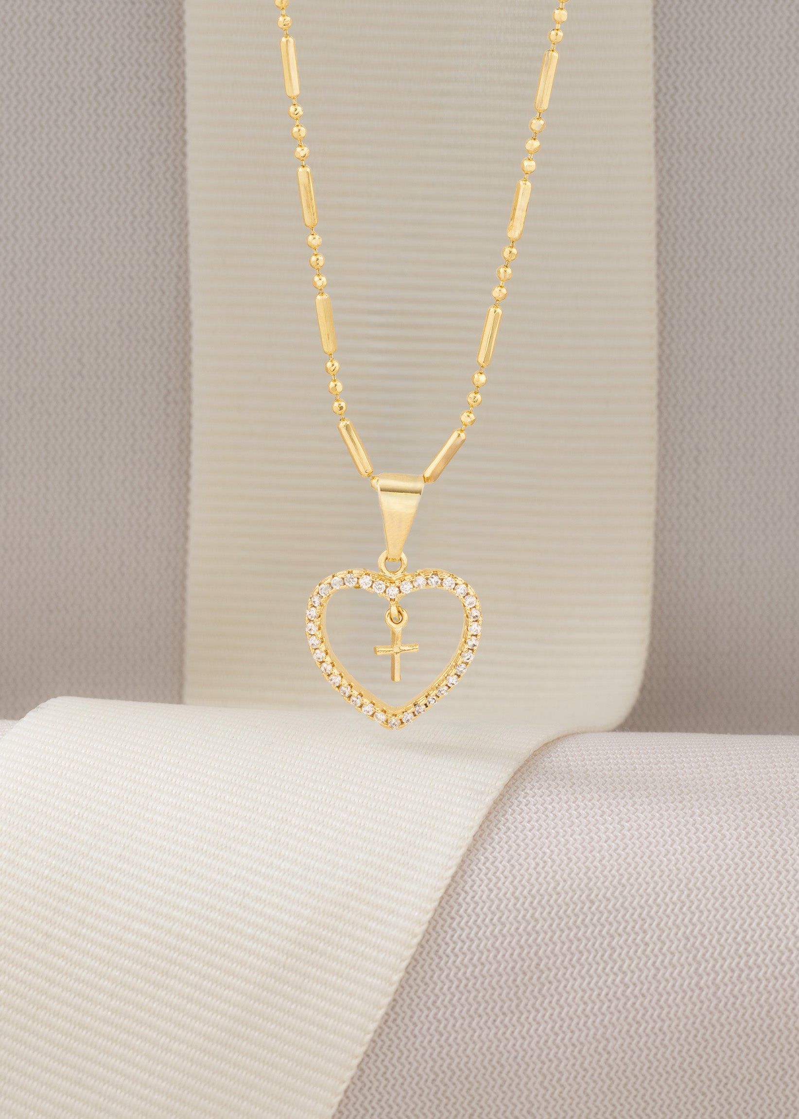 dije corazon circonias + cruz mini