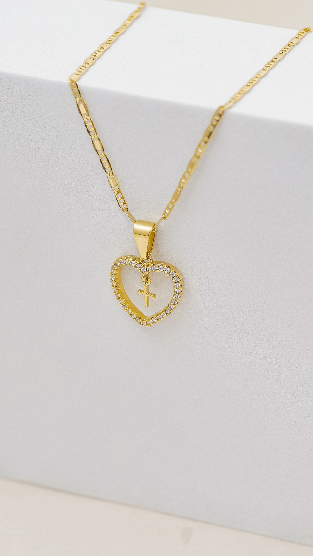 dije corazon circonias + cruz mini