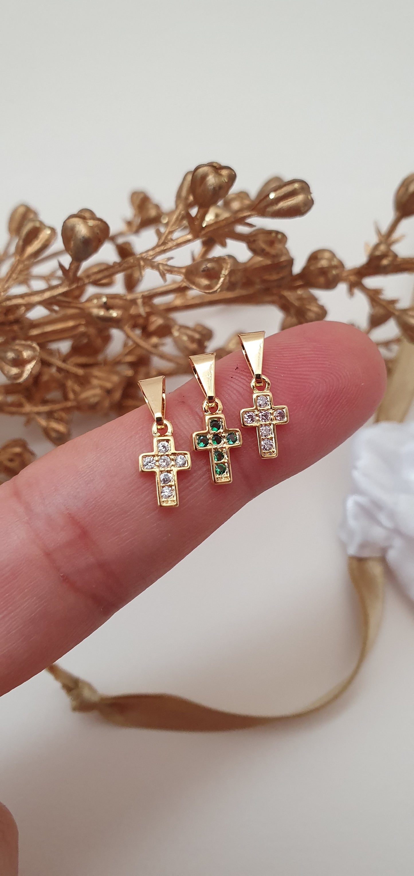 dije mini cruz circonias