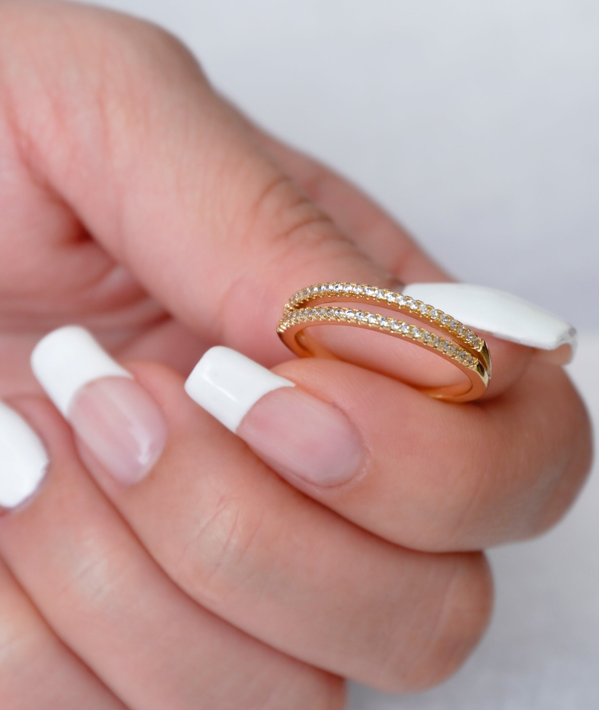 Anillo doble línea circonia