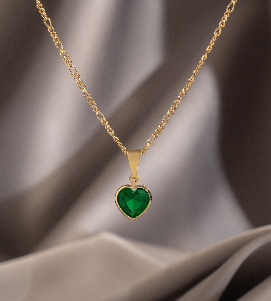 dije corazon circonia verde