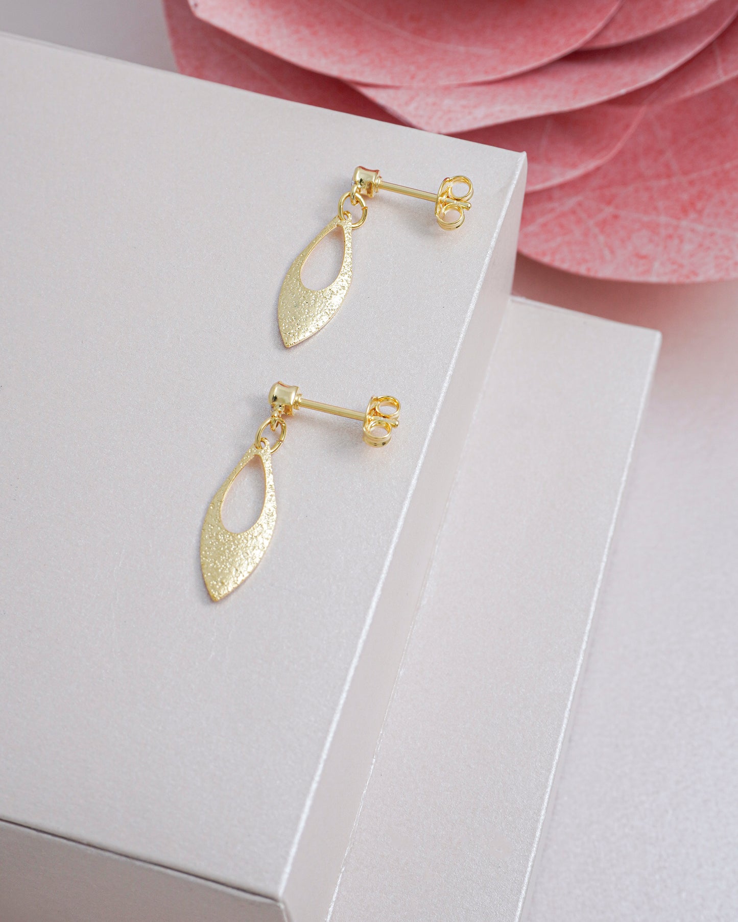 areta glitter