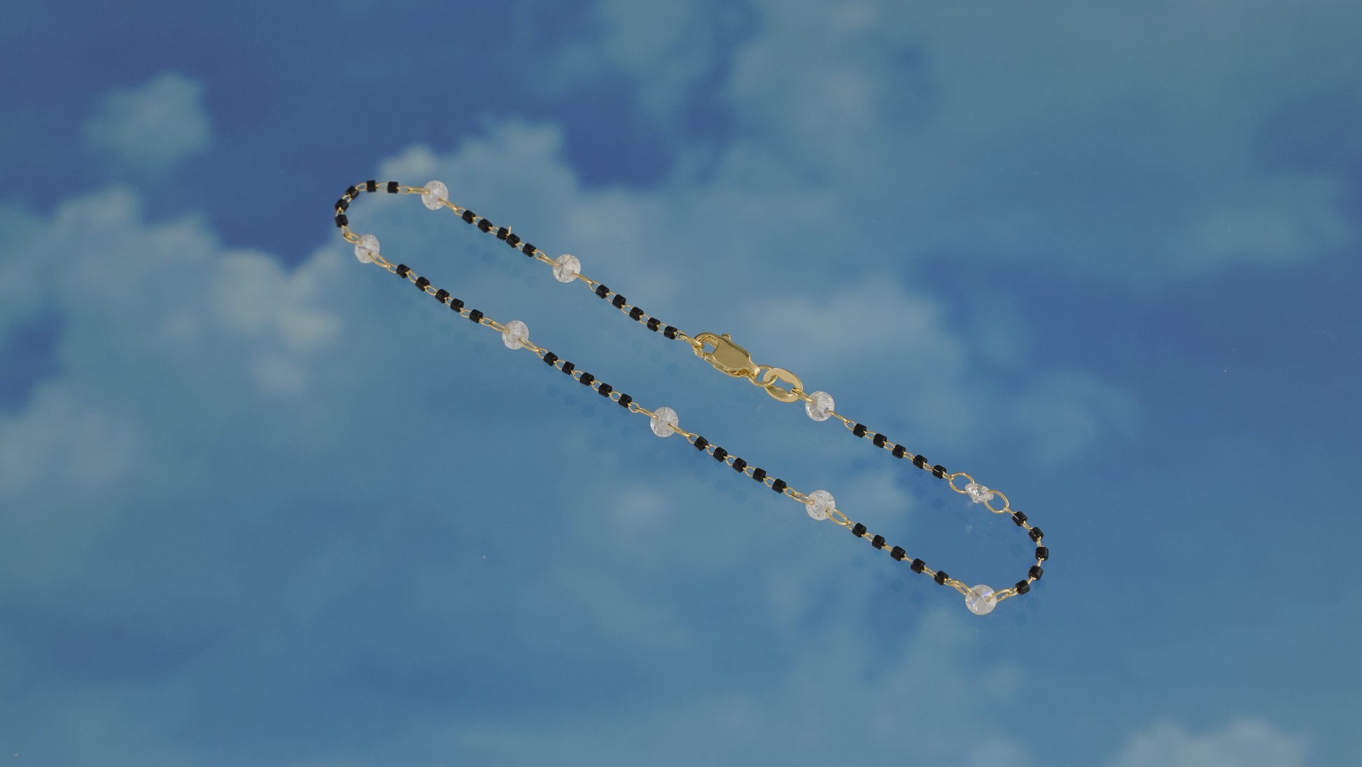PULSERAS Y TOBILLERAS
