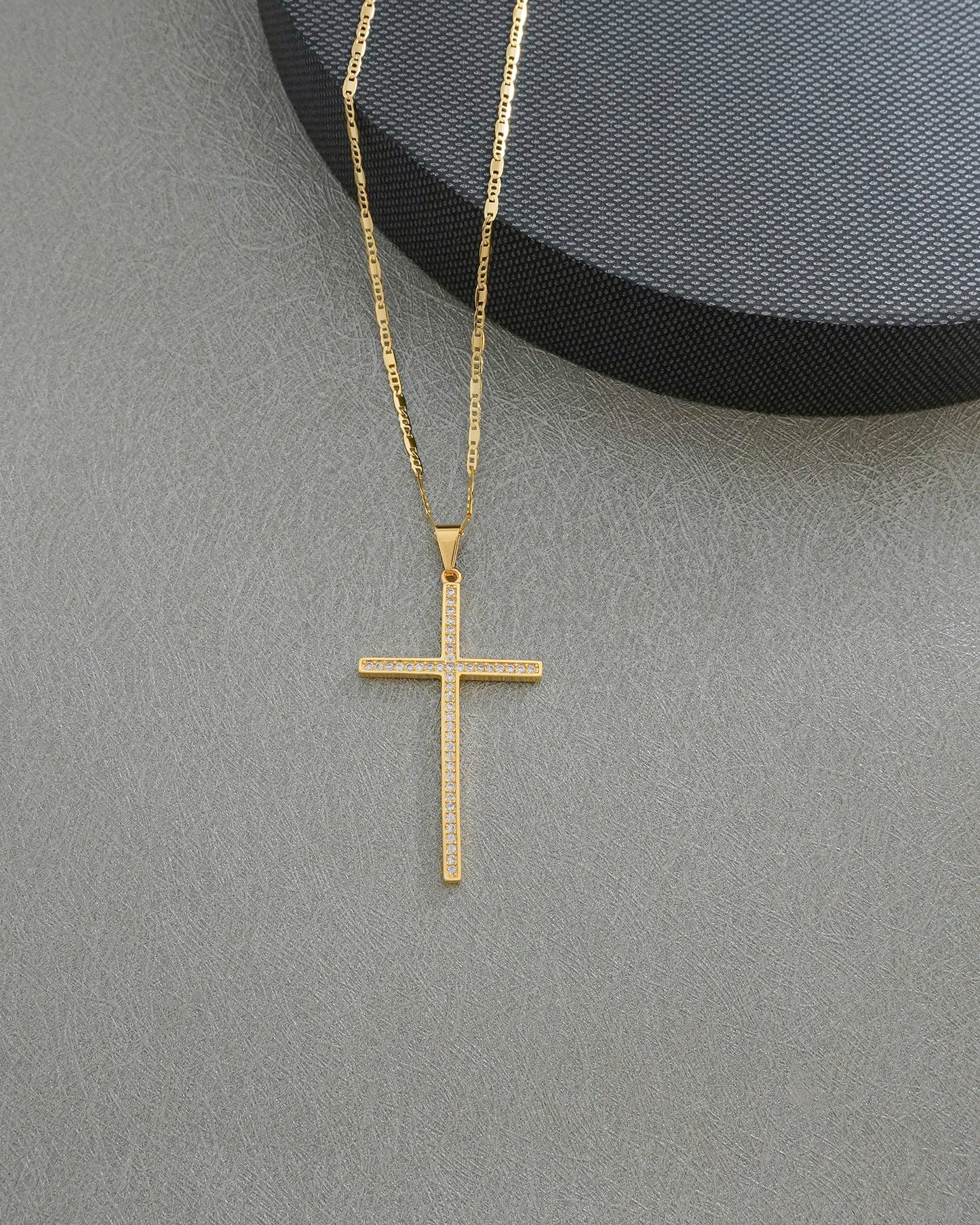 dije cruz grande delgada circonias