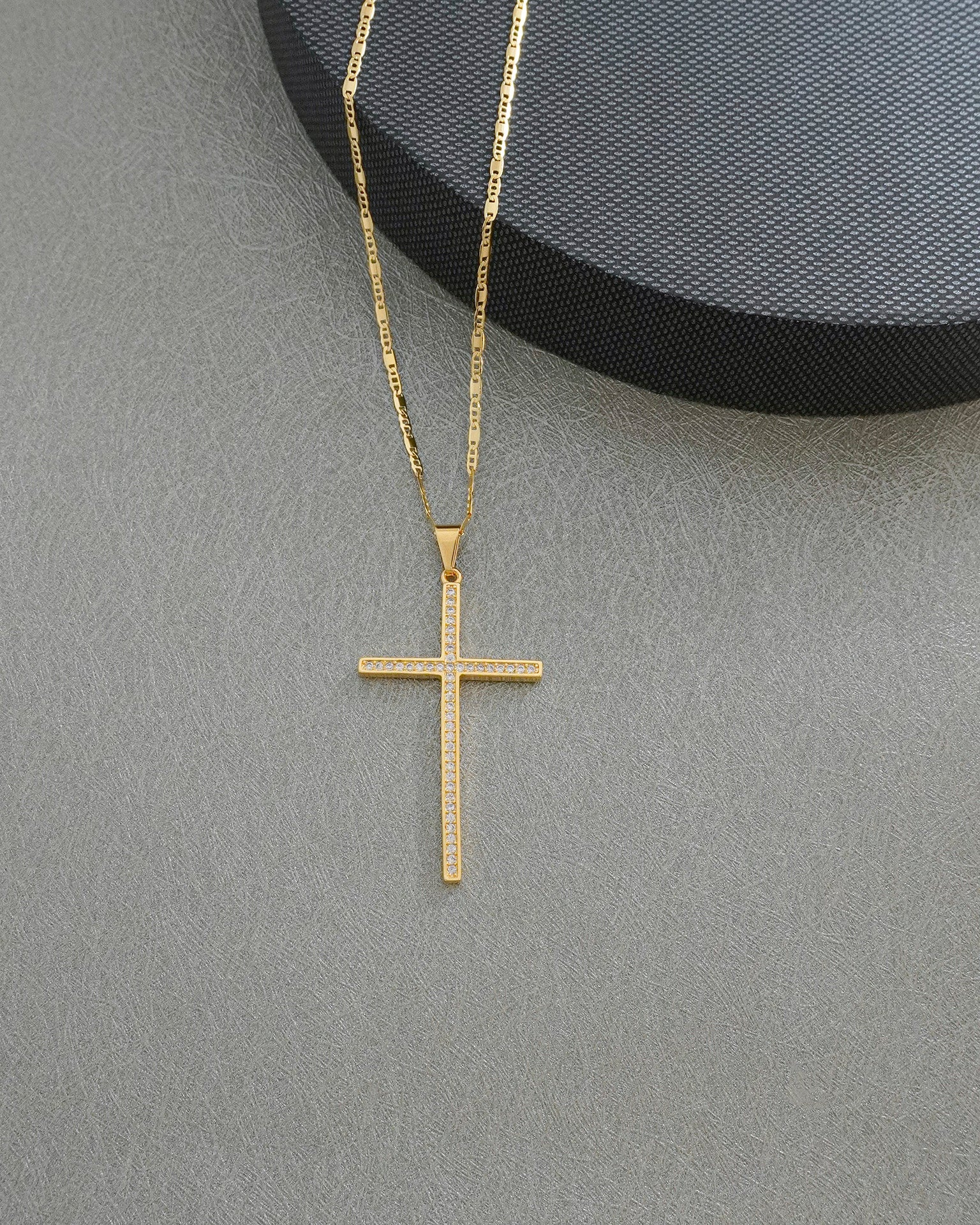 dije cruz grande delgada circonias