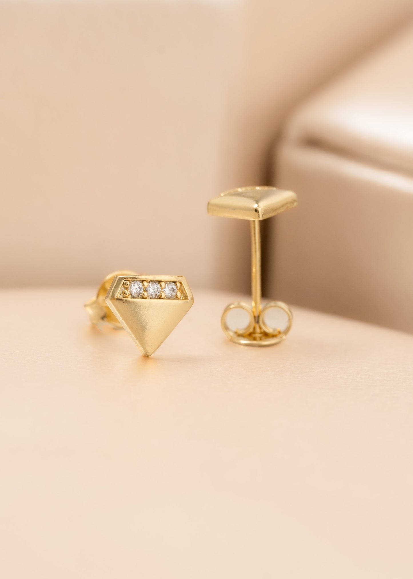 Areta Diamond