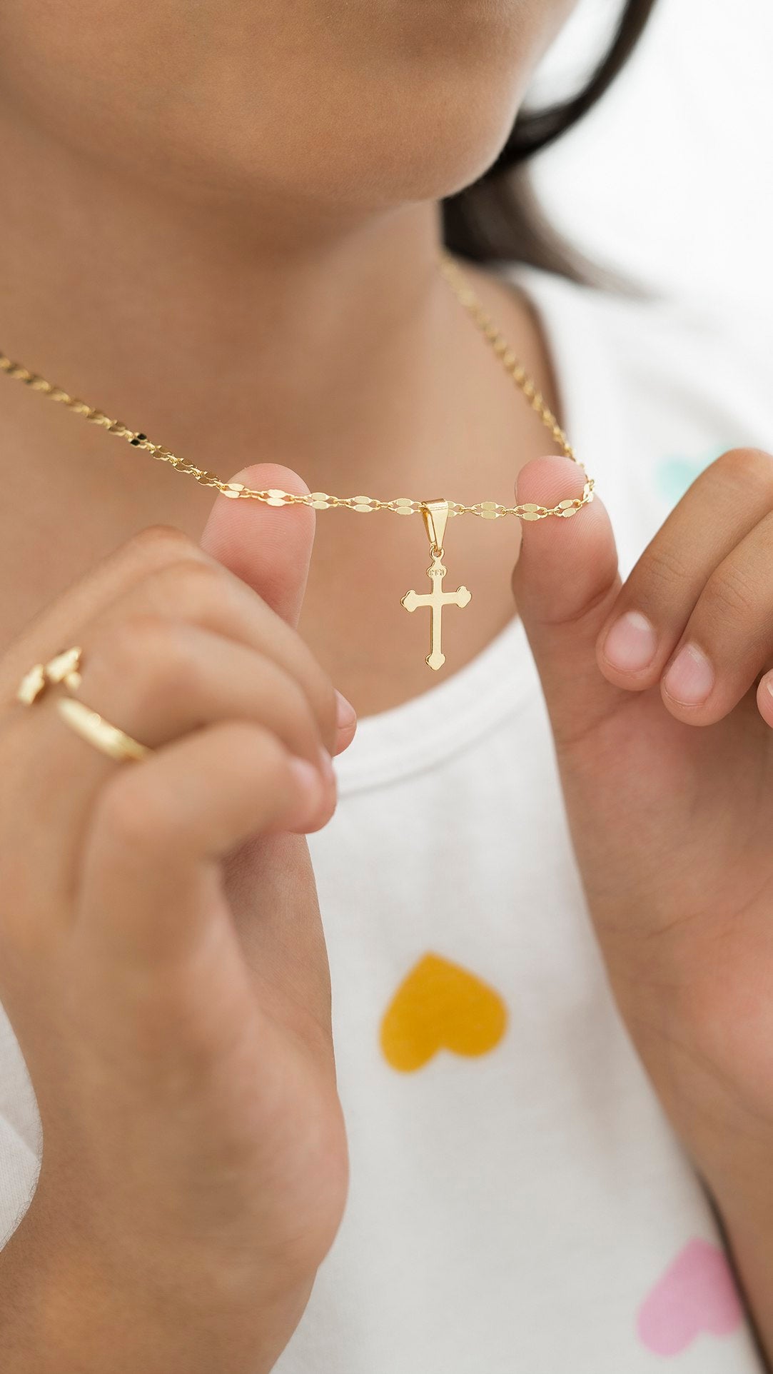 dije cruz inri delgada
