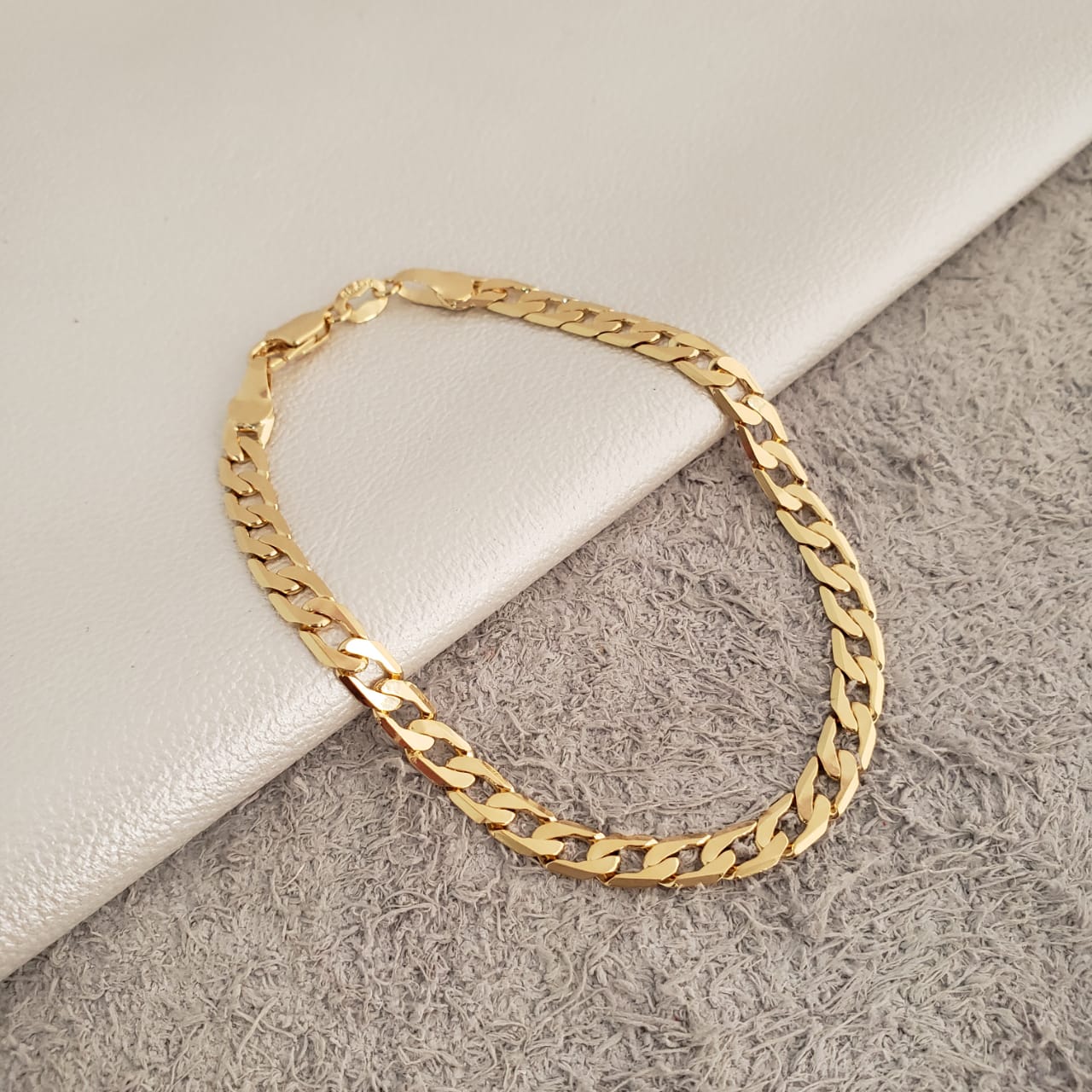 Pulsera Cubana Semigruesa 19,5 cms