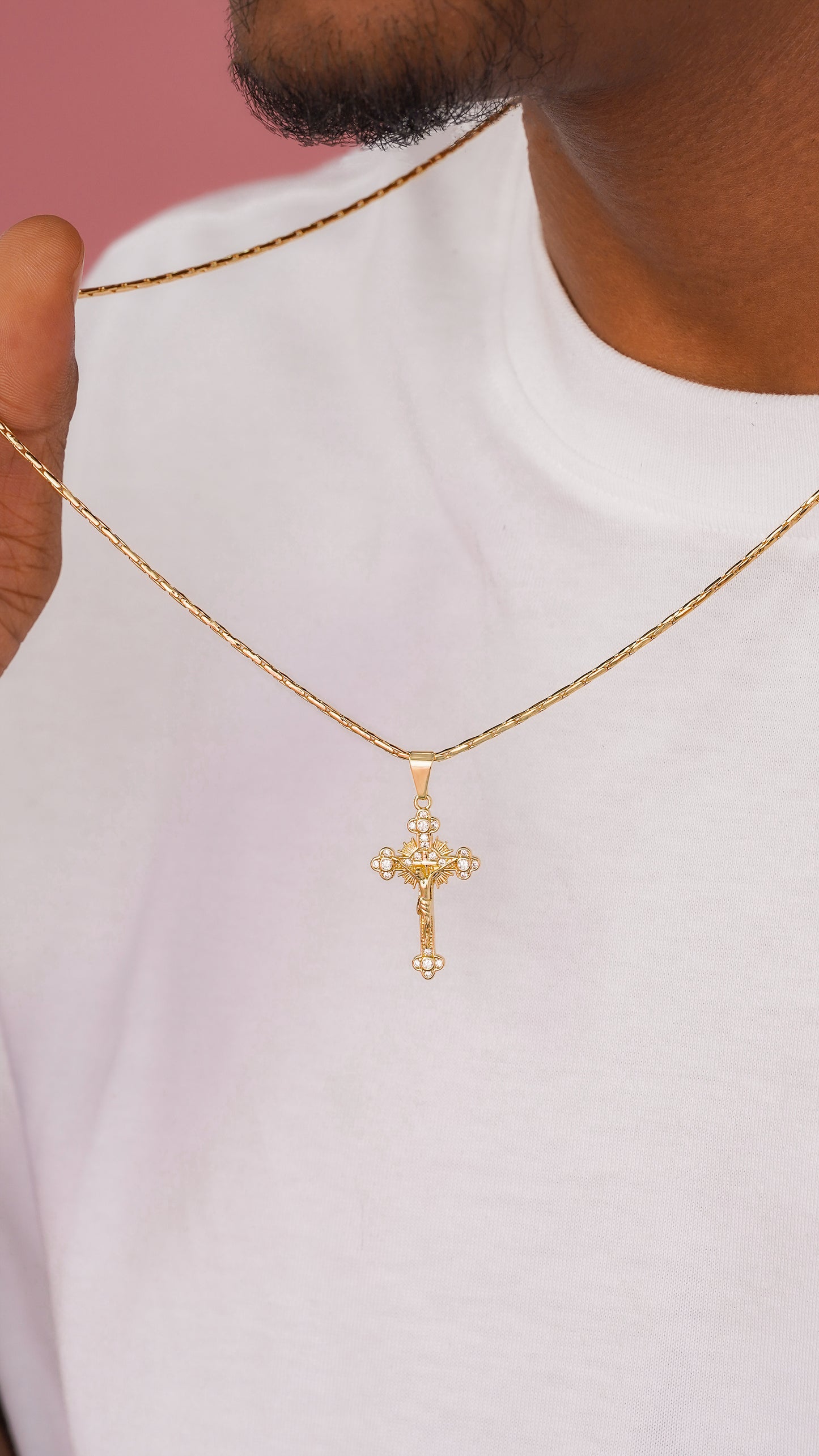 Dije El Crucificado